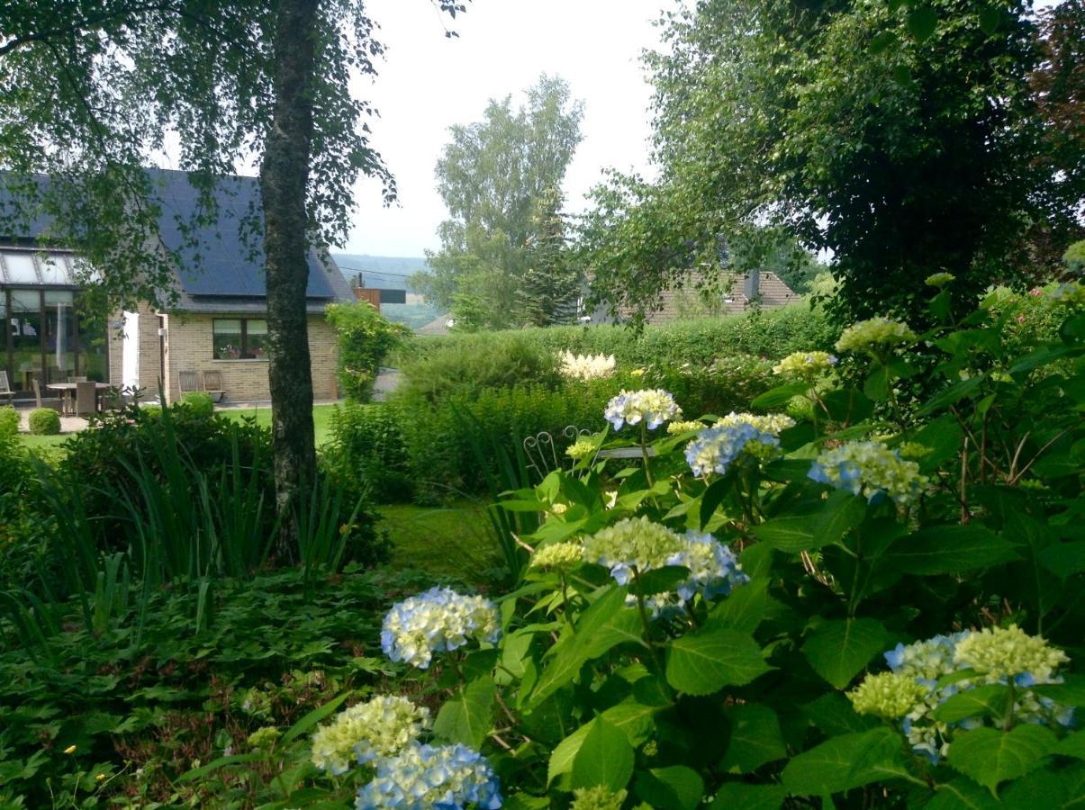 フランコルシャン "Un Matin Au Jardin" Bed & Breakfast エクステリア 写真